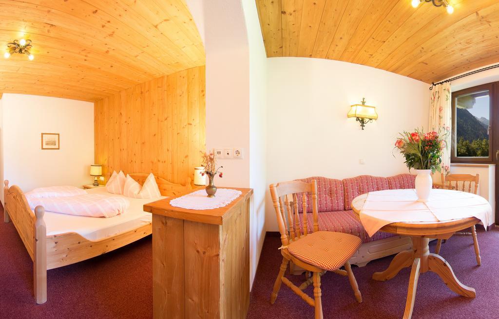 Hotel Rosengarten Neustift im Stubaital Cameră foto